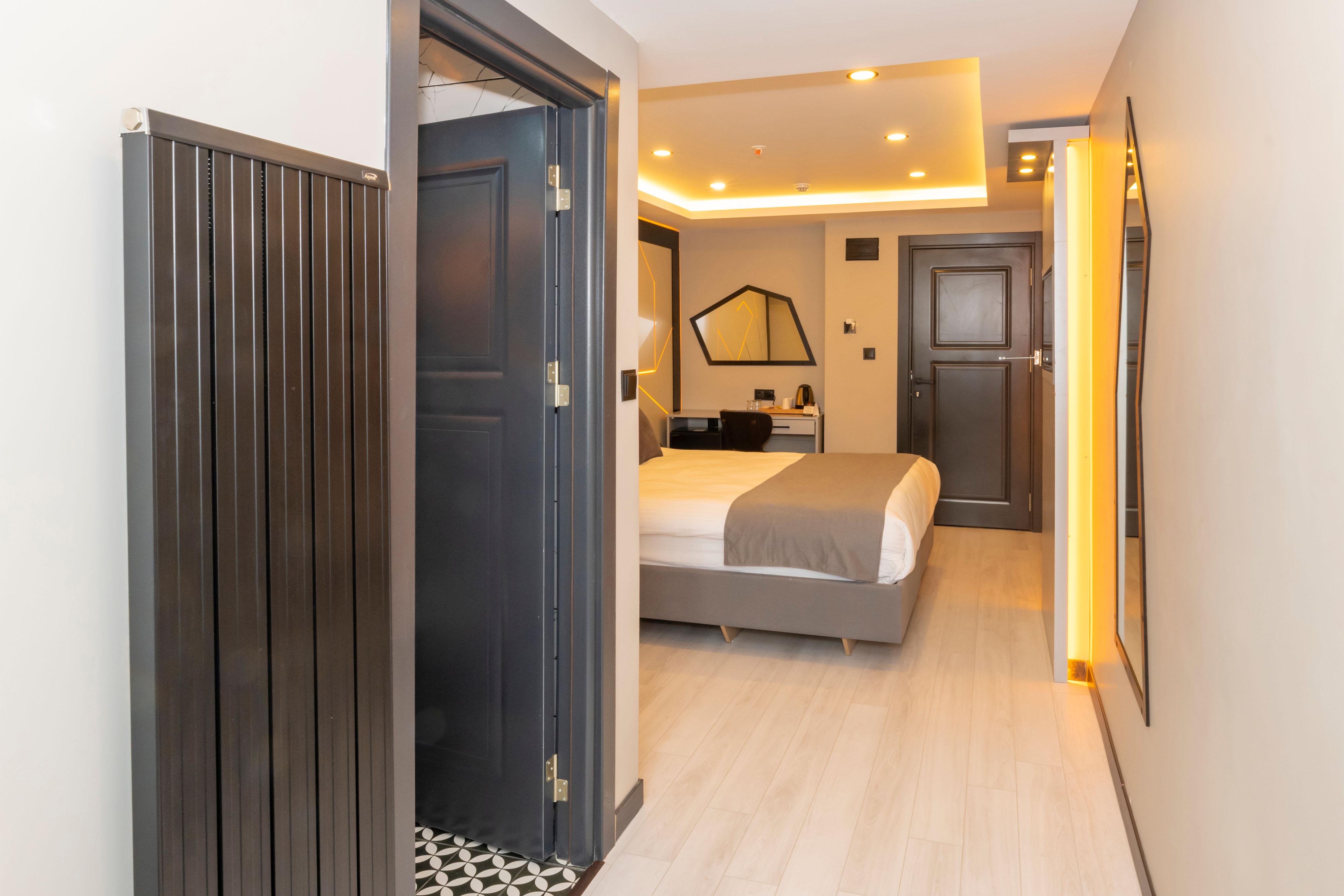 White Corner Otel